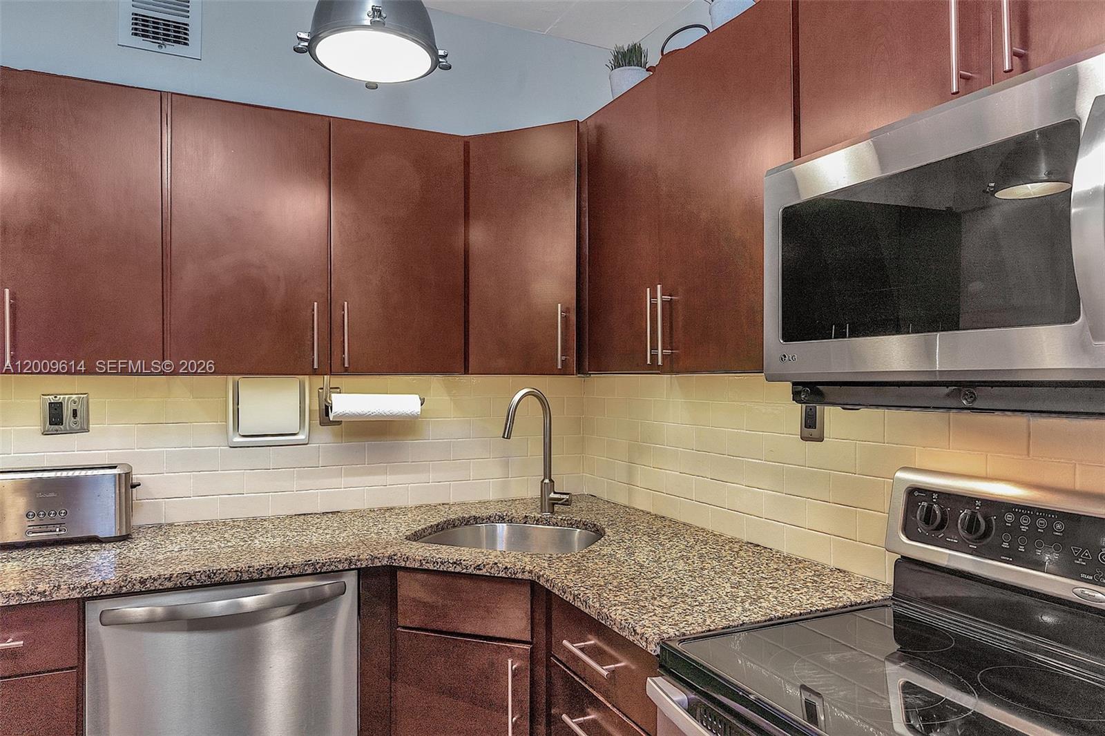 1200 West Ave #423, Miami Beach FL 33139