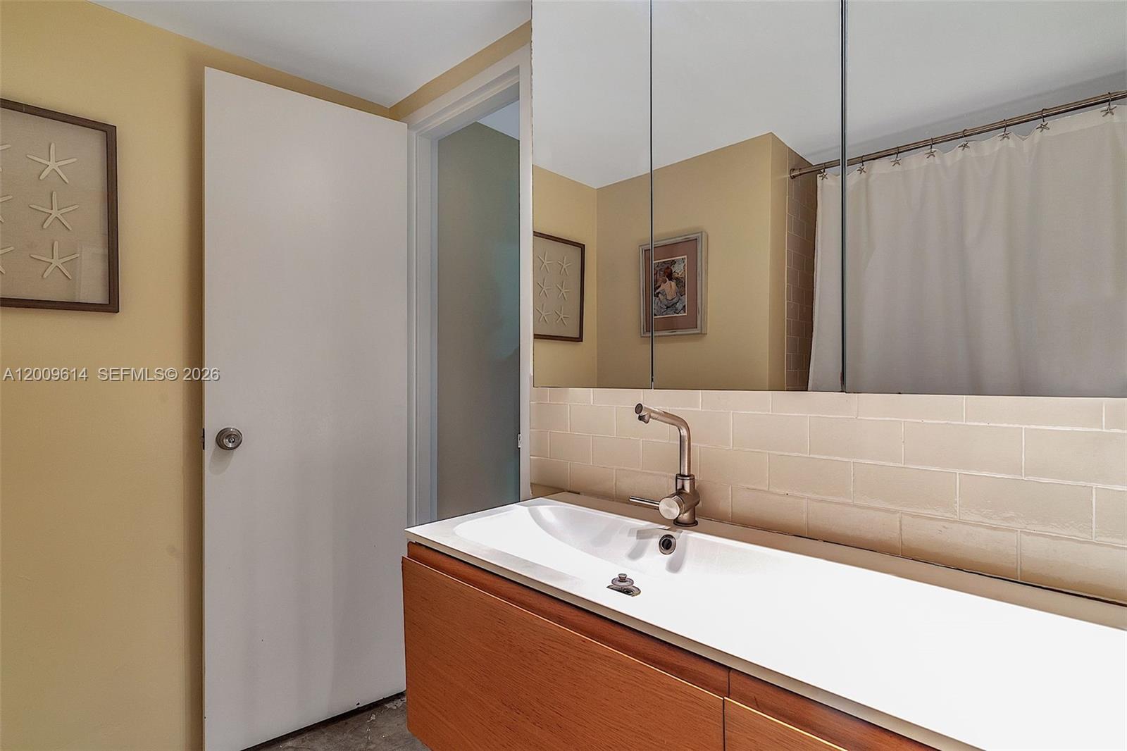 1200 West Ave #423, Miami Beach FL 33139