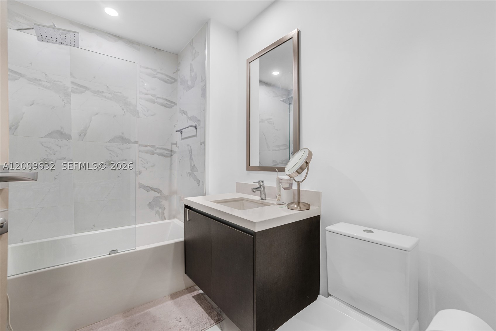 851 NE 1st Ave #1408, Miami FL 33132