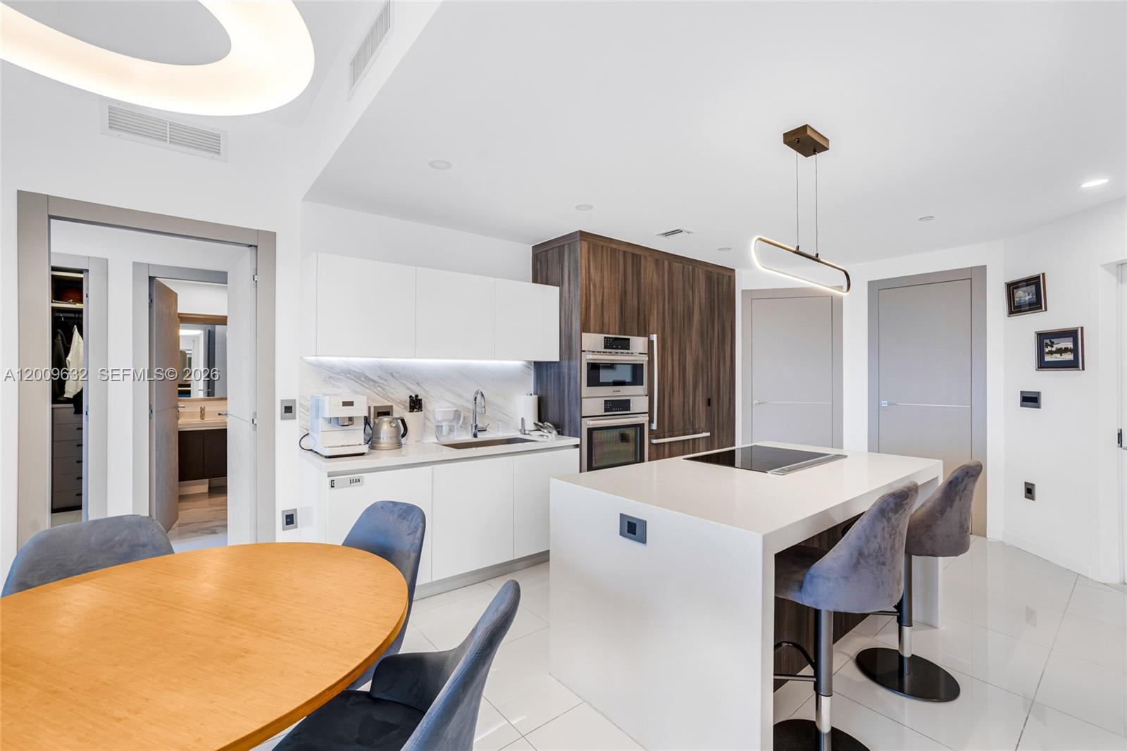 851 NE 1st Ave #1408, Miami FL 33132