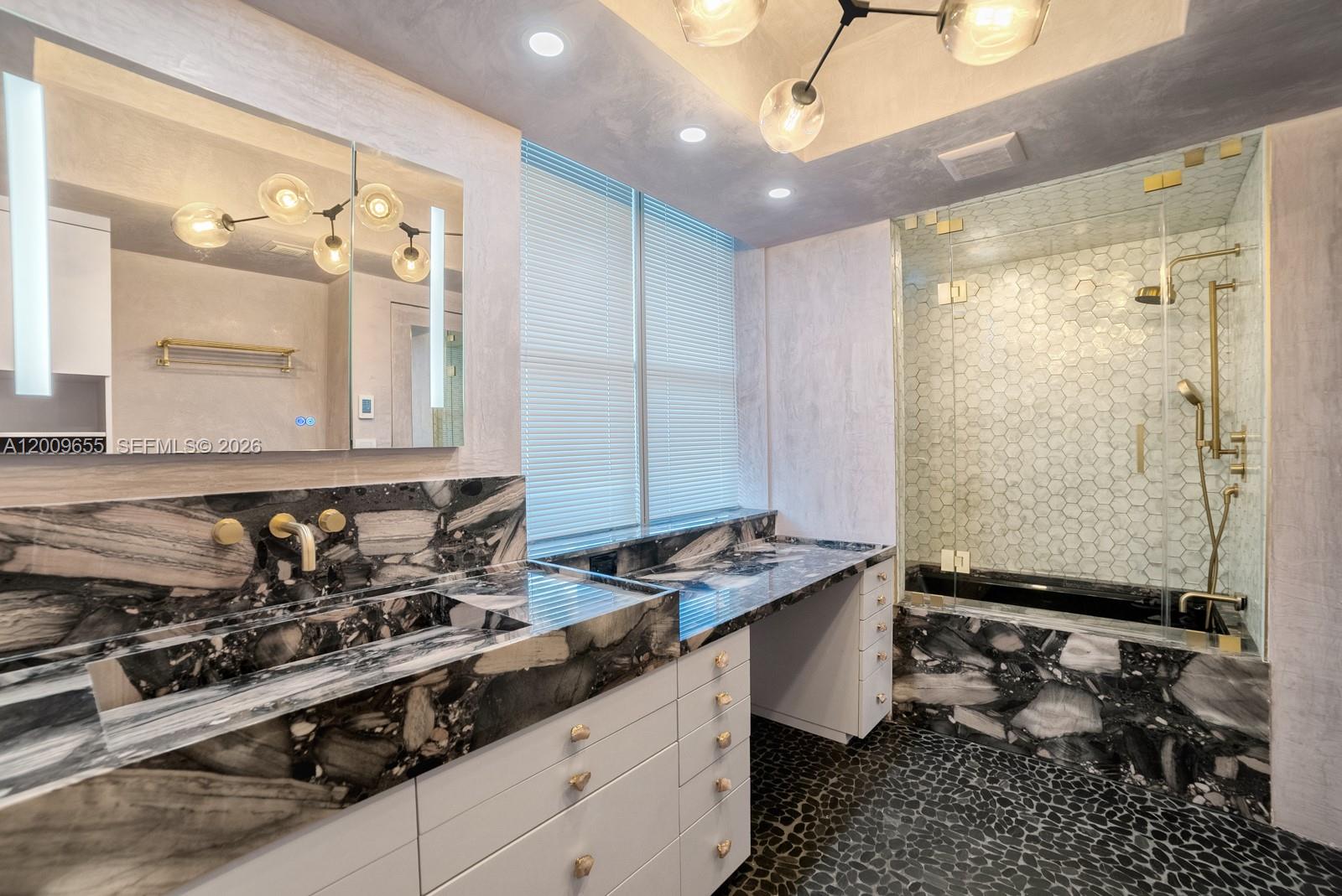 5801 Collins Ave #1200, Miami Beach FL 33140
