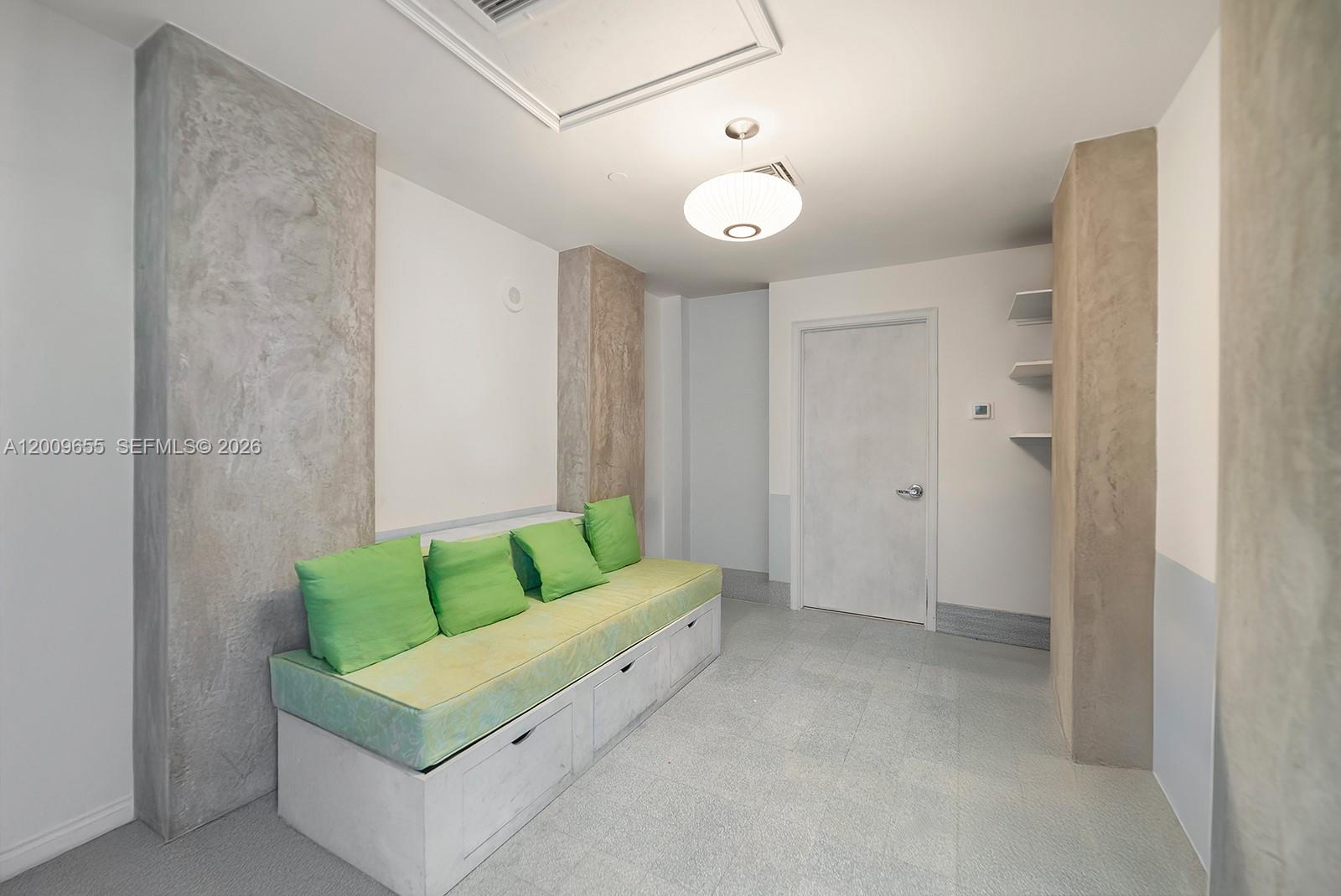 5801 Collins Ave #1200, Miami Beach FL 33140