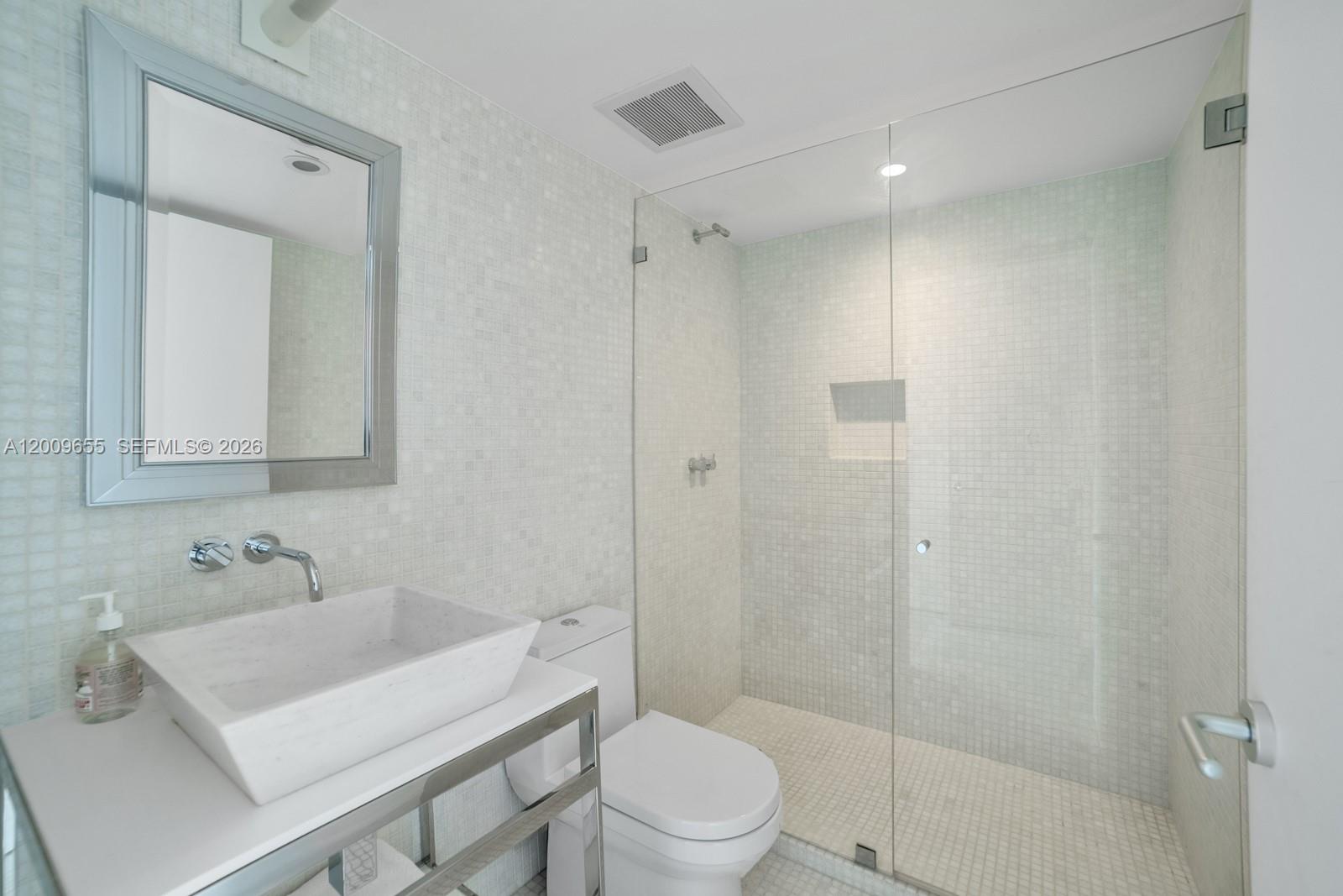 5801 Collins Ave #1200, Miami Beach FL 33140