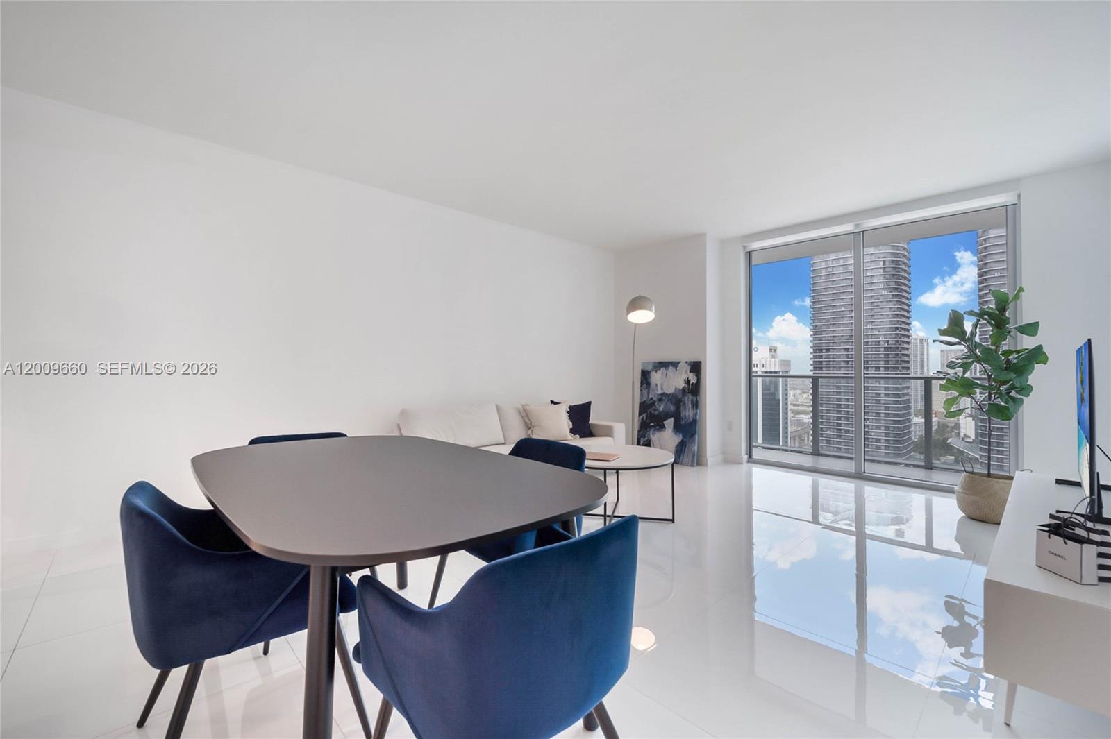 1100 Miami Ave #2808, Miami FL 33130