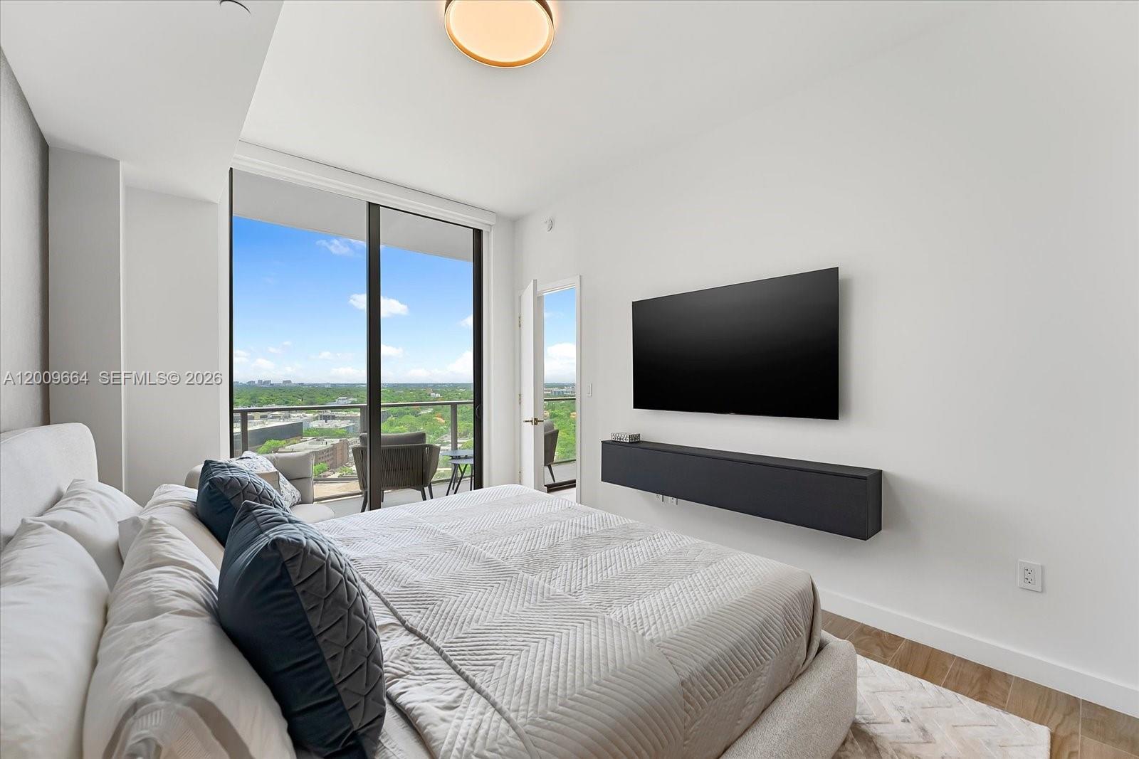 2678 Tigertail Ave #1703, Miami FL 33133