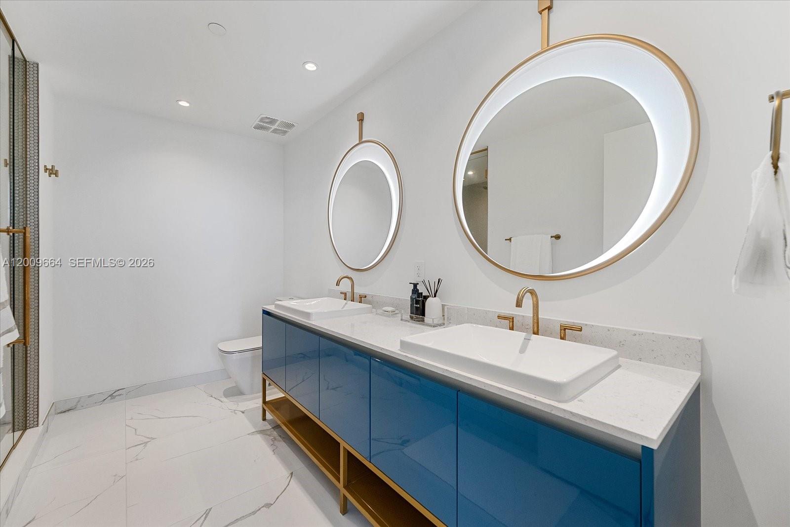 2678 Tigertail Ave #1703, Miami FL 33133