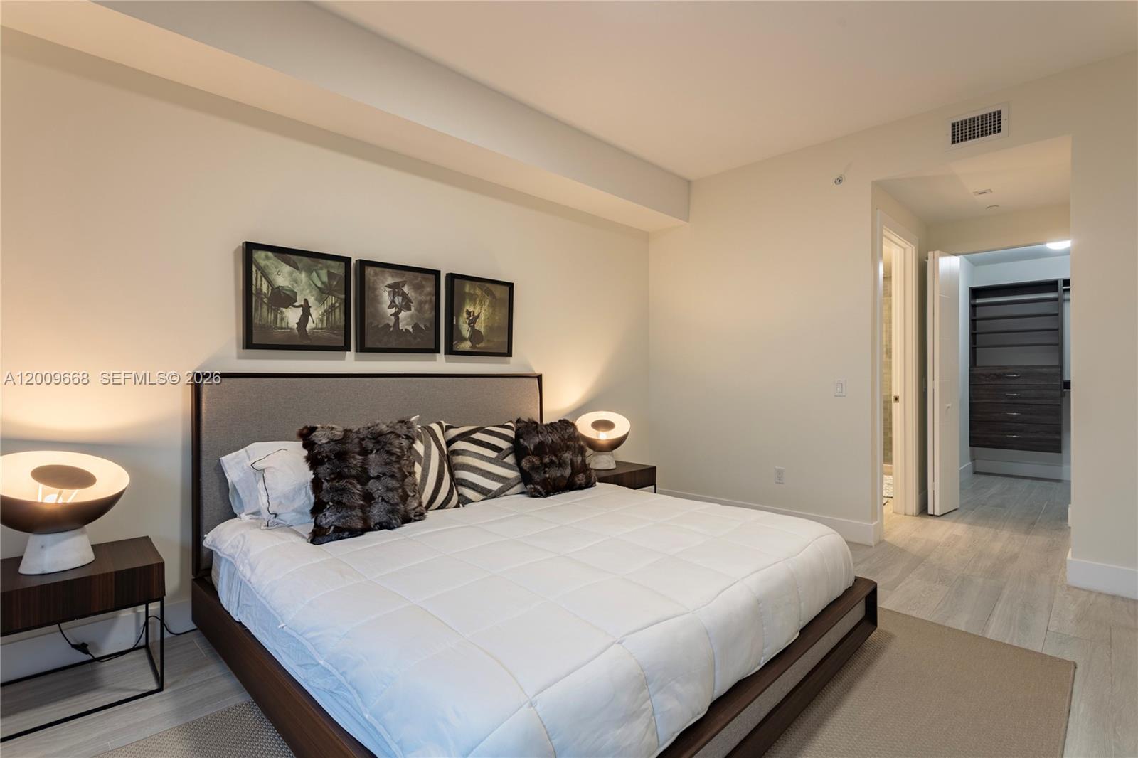 2960 NE 207th St #904, Aventura FL 33180