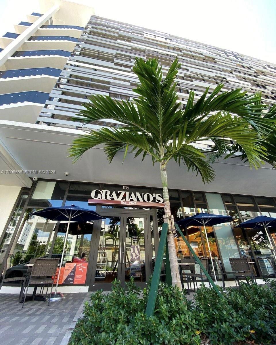 2960 NE 207th St #904, Aventura FL 33180