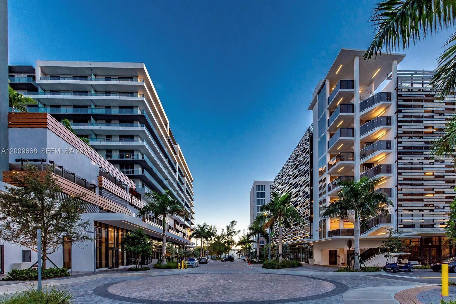 2960 NE 207th St #904, Aventura FL 33180