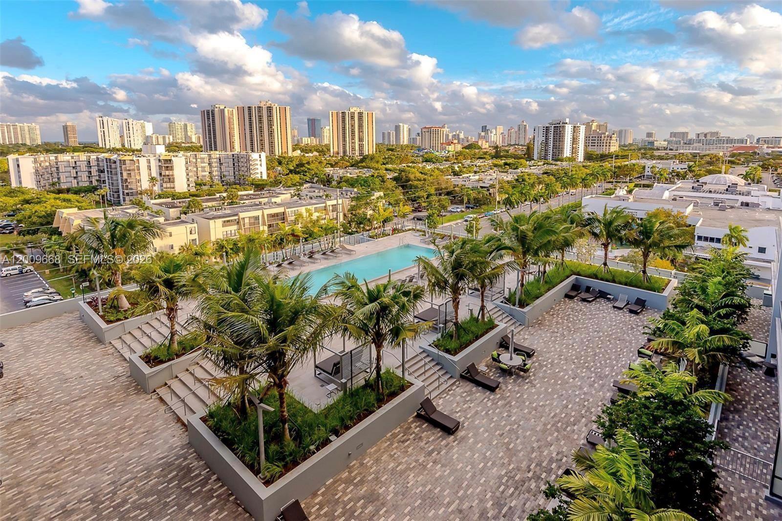 2960 NE 207th St #904, Aventura FL 33180
