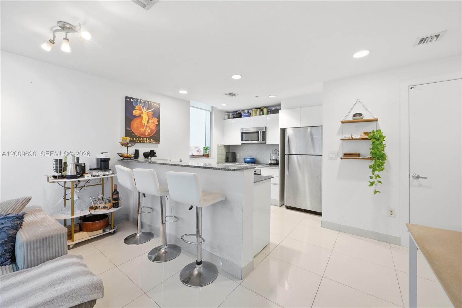 1050 Brickell Ave #1002, Miami FL 33131
