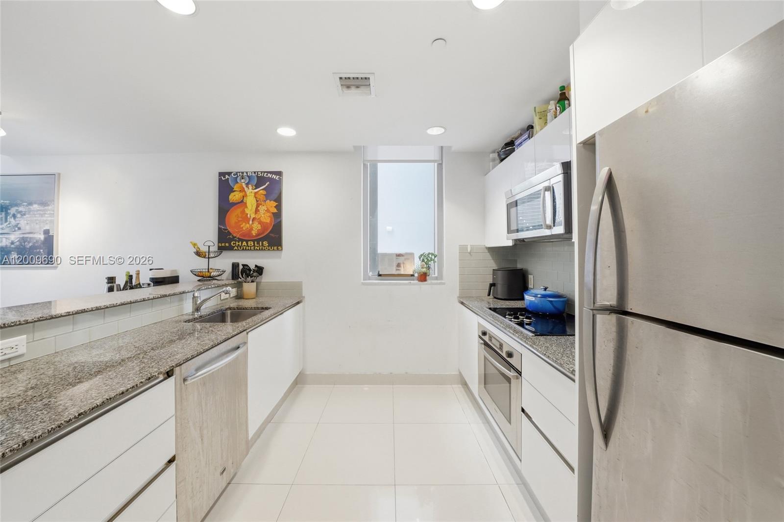 1050 Brickell Ave #1002, Miami FL 33131