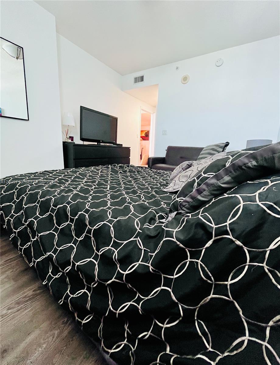 1250 S Miami Ave #1903, Miami FL 33130