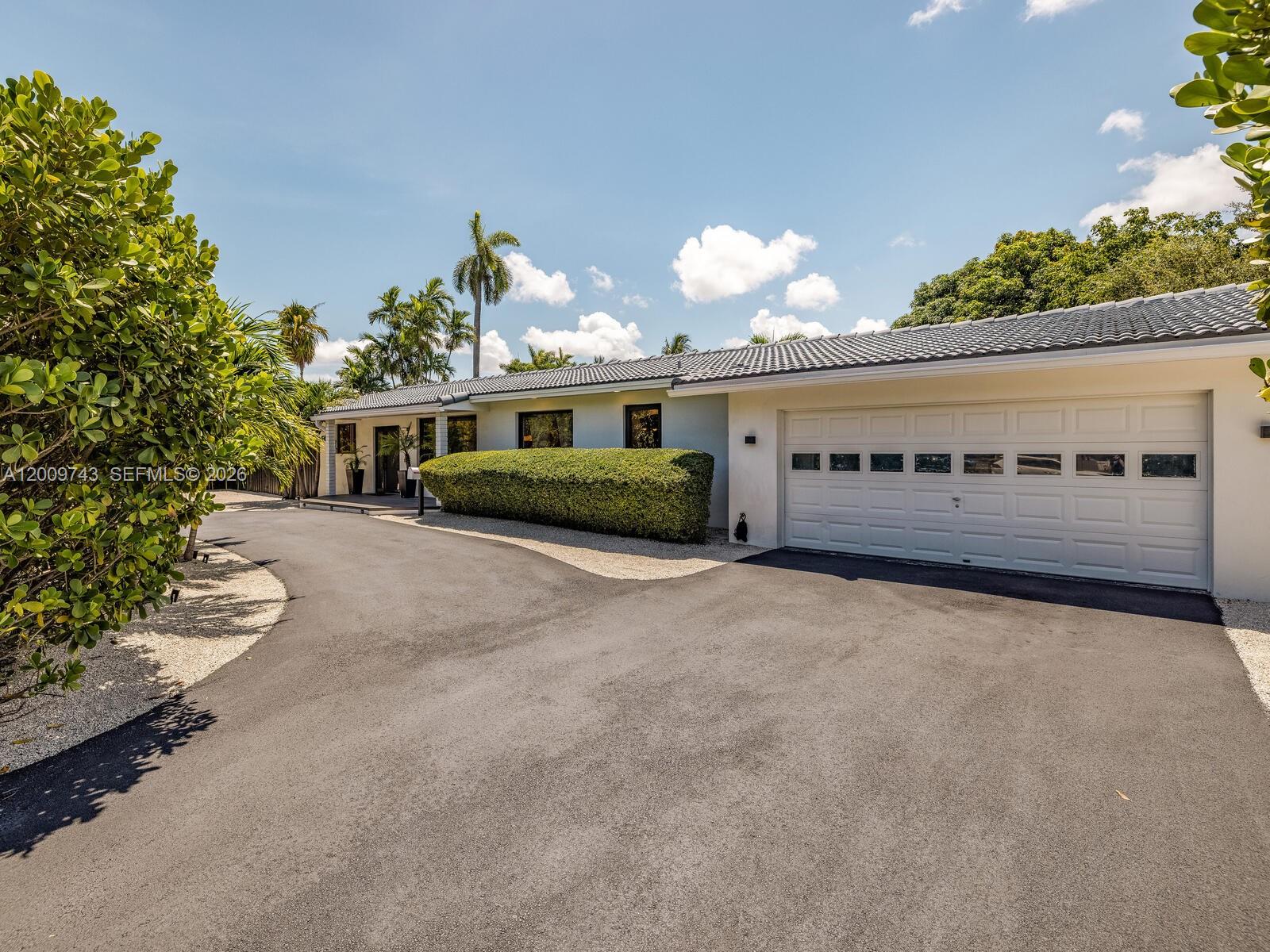 11504 NE 6th Ave, Biscayne Park FL 33161