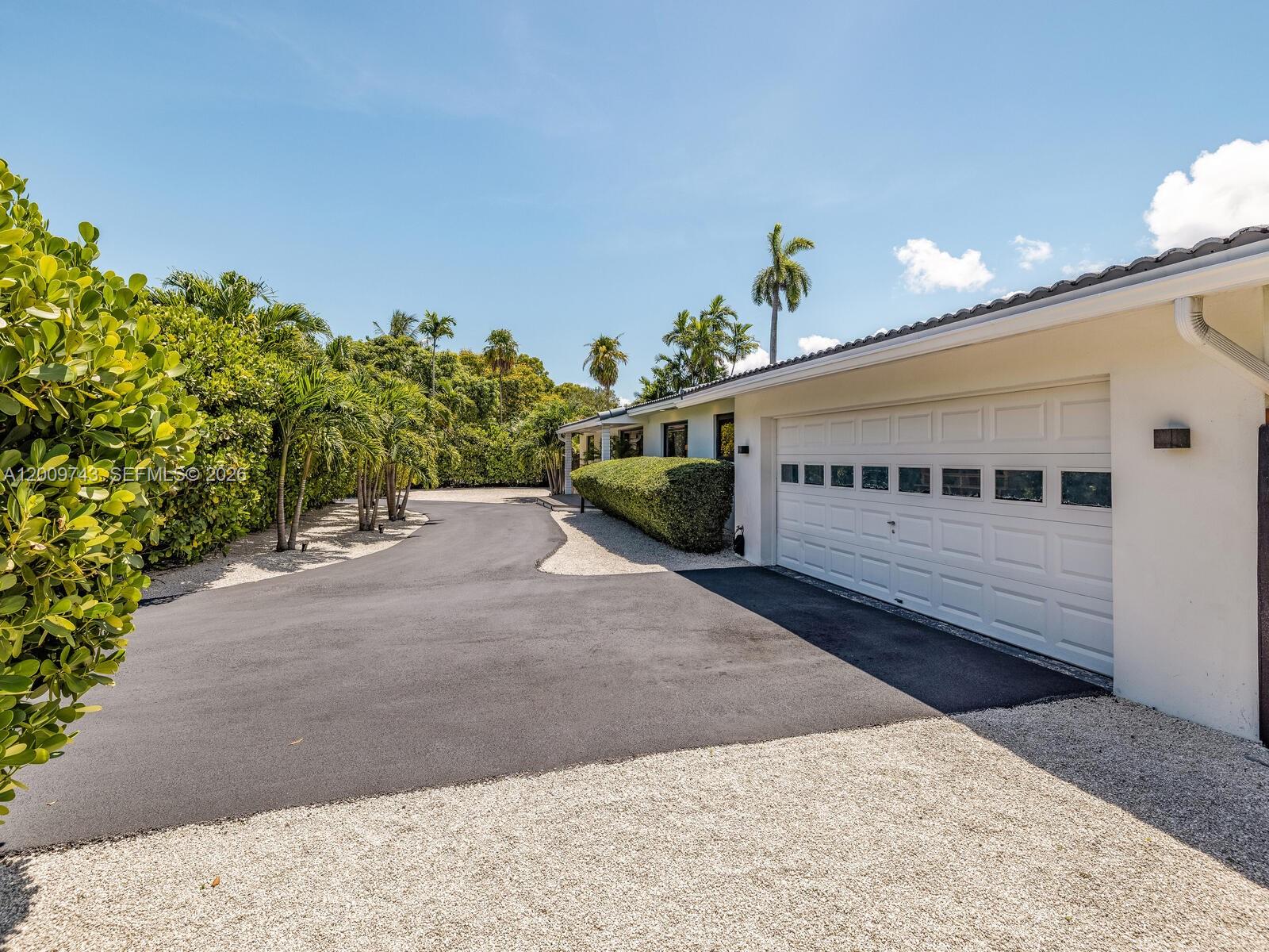 11504 NE 6th Ave, Biscayne Park FL 33161