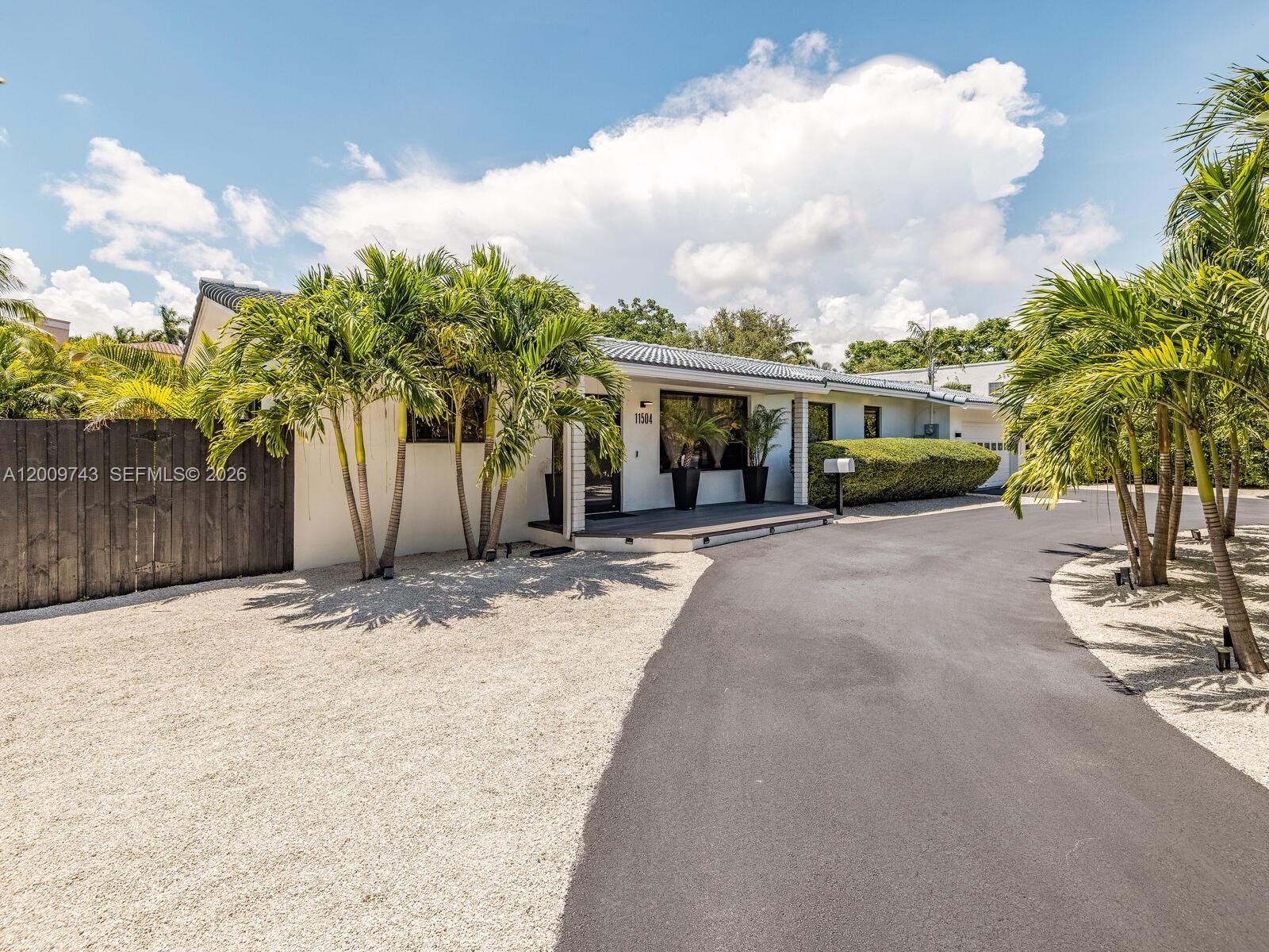 11504 NE 6th Ave, Biscayne Park FL 33161