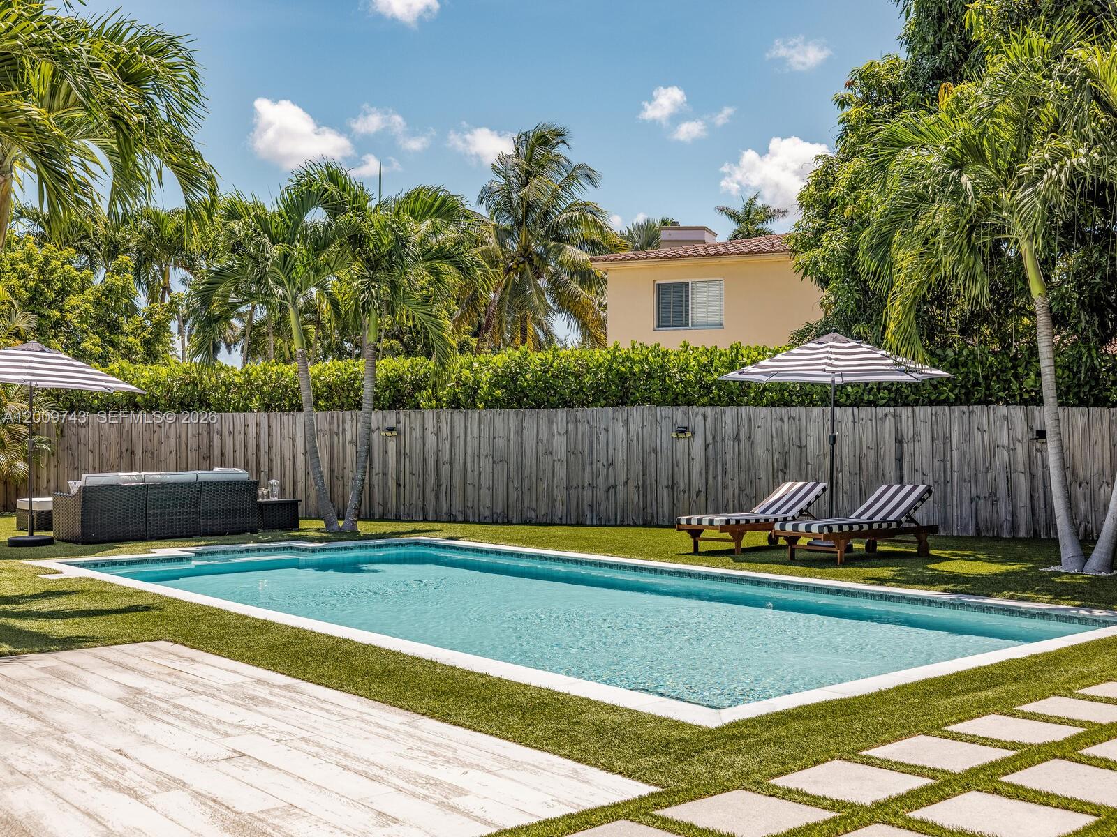 11504 NE 6th Ave, Biscayne Park FL 33161