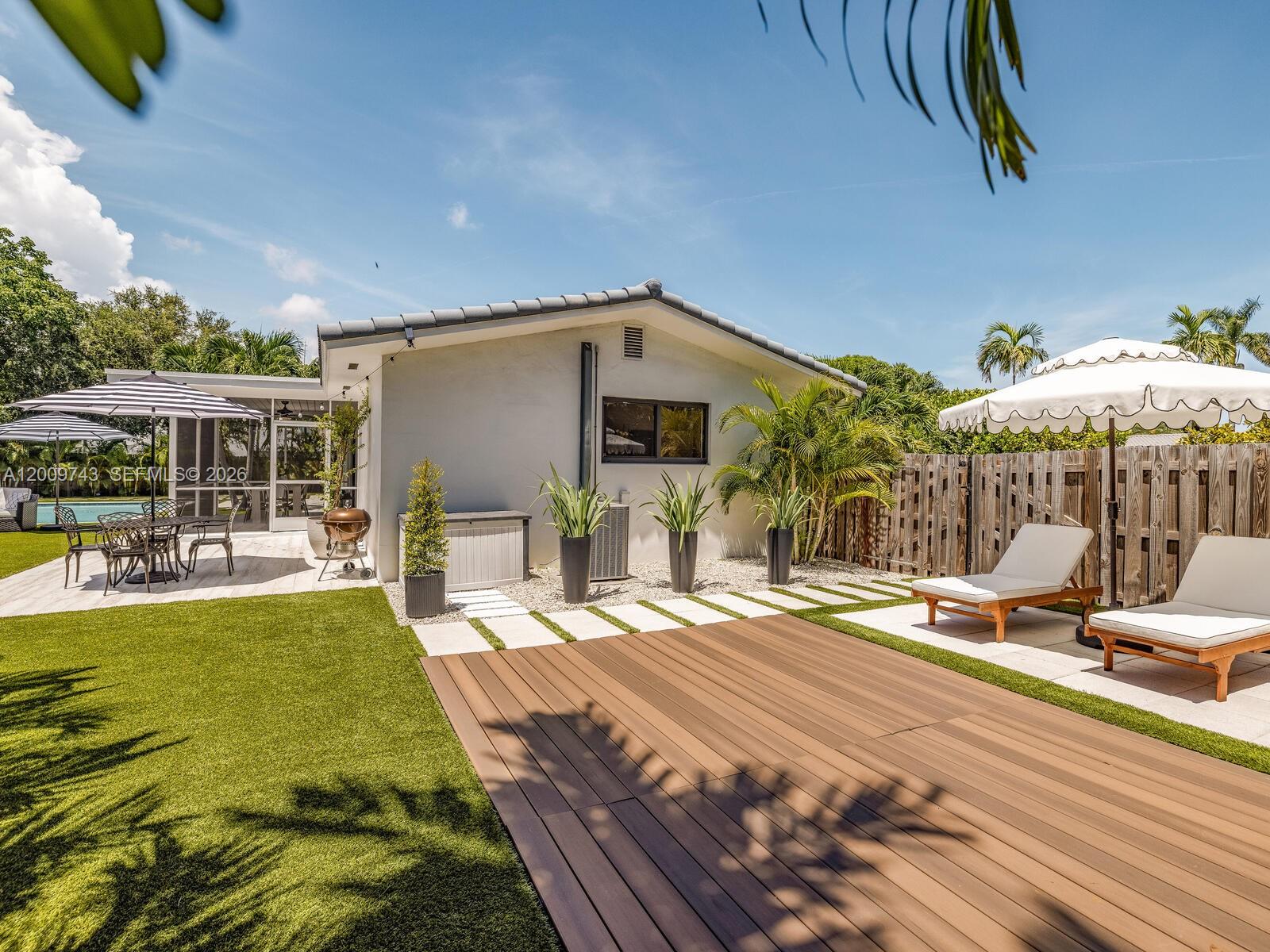 11504 NE 6th Ave, Biscayne Park FL 33161