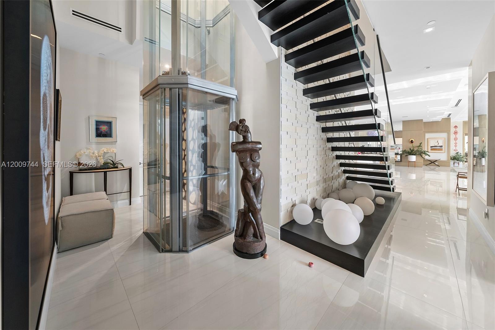 10201 Collins Ave #UPH2803, Bal Harbour FL 33154