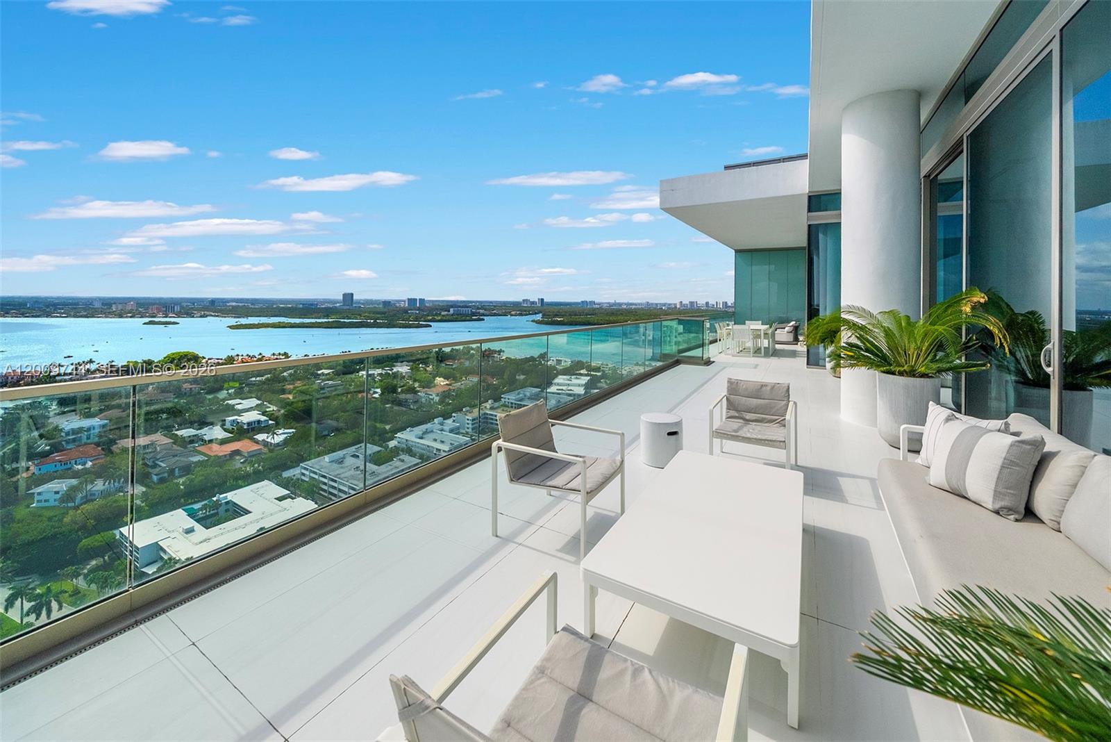 10201 Collins Ave #UPH2803, Bal Harbour FL 33154