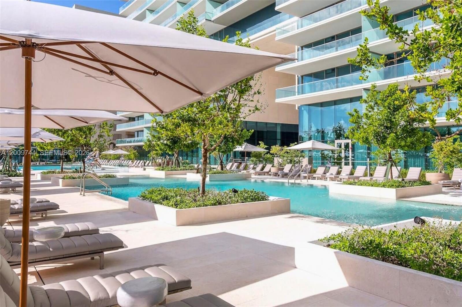10201 Collins Ave #UPH2803, Bal Harbour FL 33154