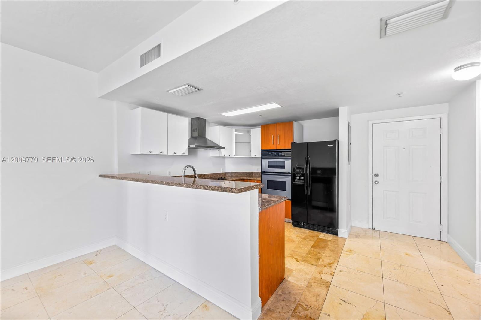 170 SE 14th St #1203, Miami FL 33131
