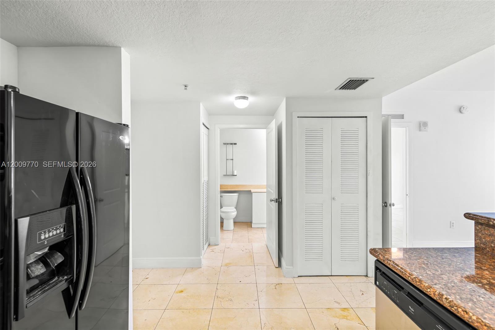 170 SE 14th St #1203, Miami FL 33131