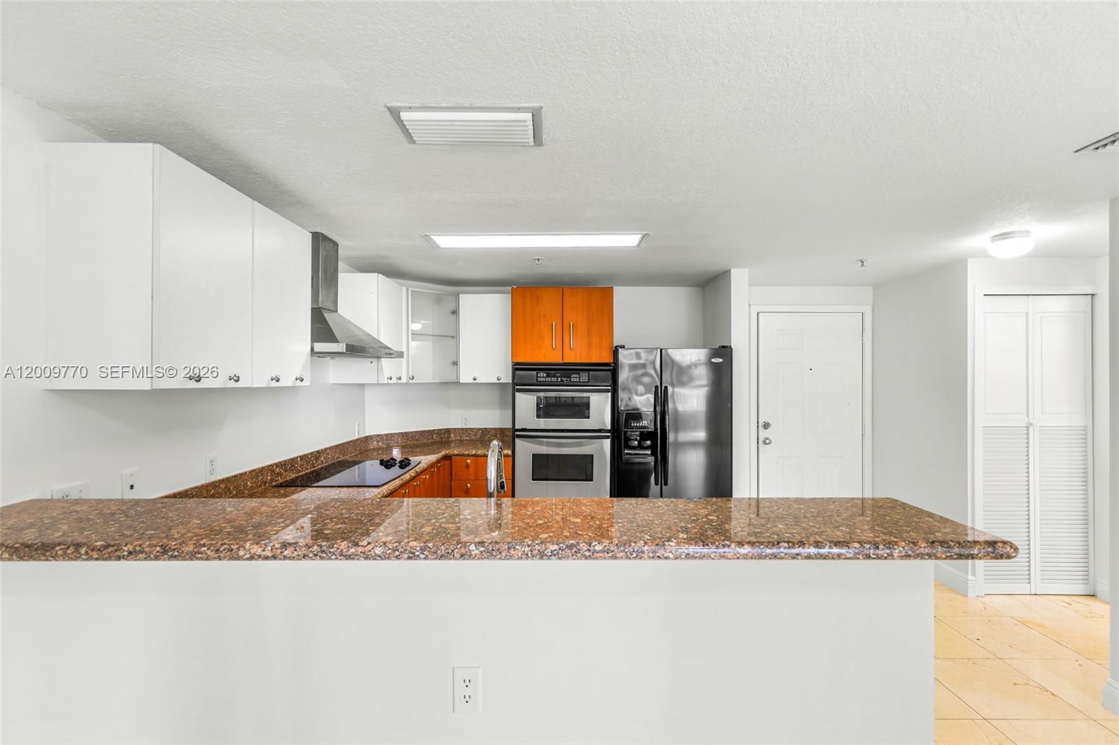 170 SE 14th St #1203, Miami FL 33131