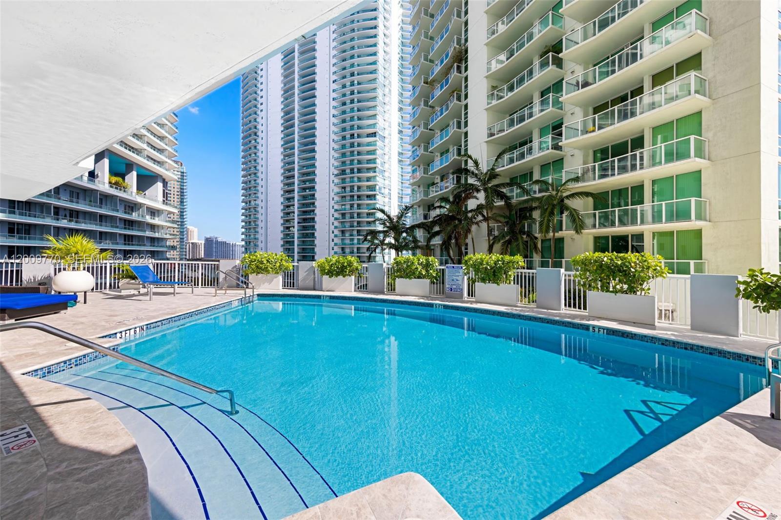 170 SE 14th St #1203, Miami FL 33131