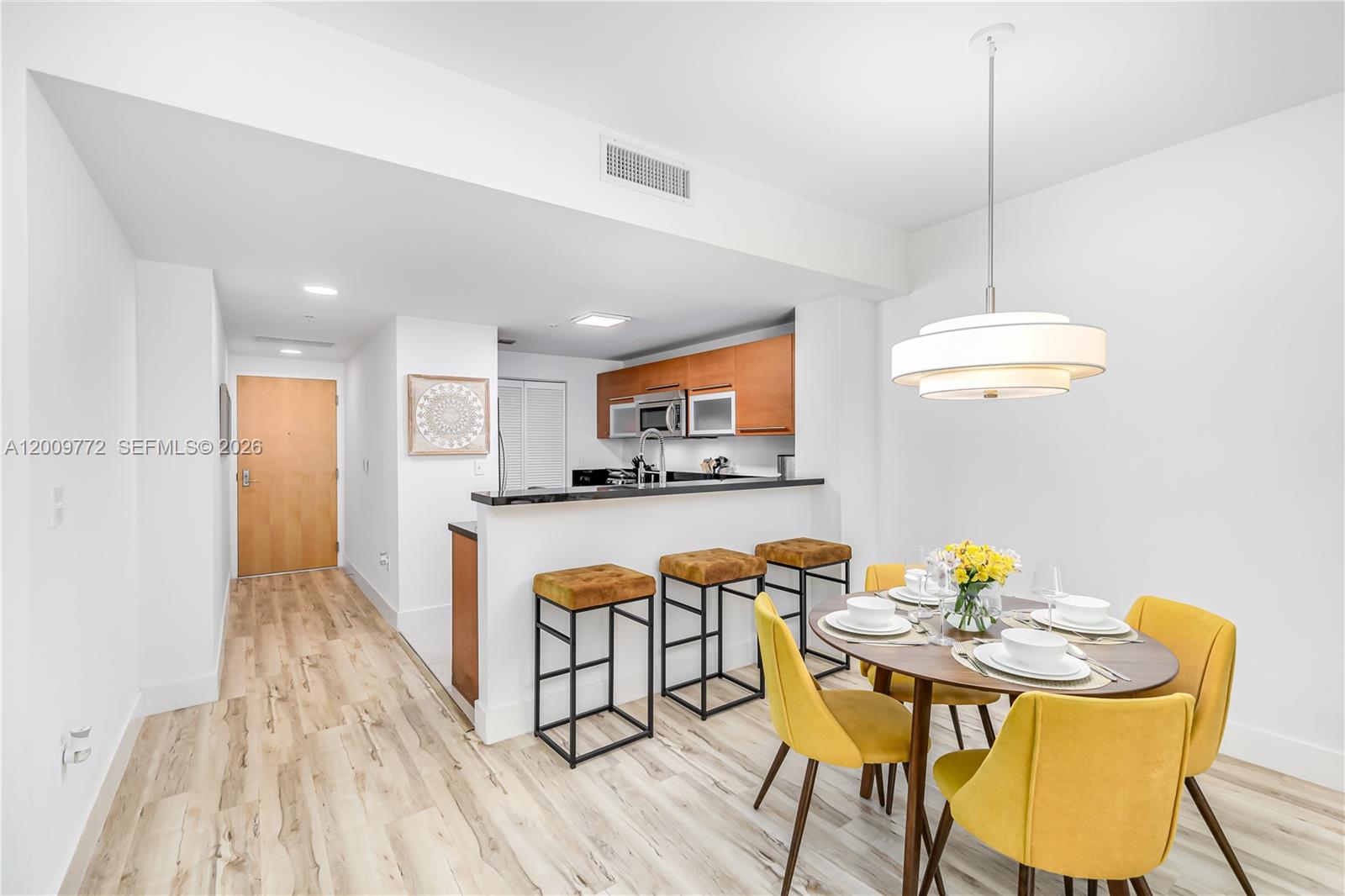 253 NE 2nd St #1606, Miami FL 33132