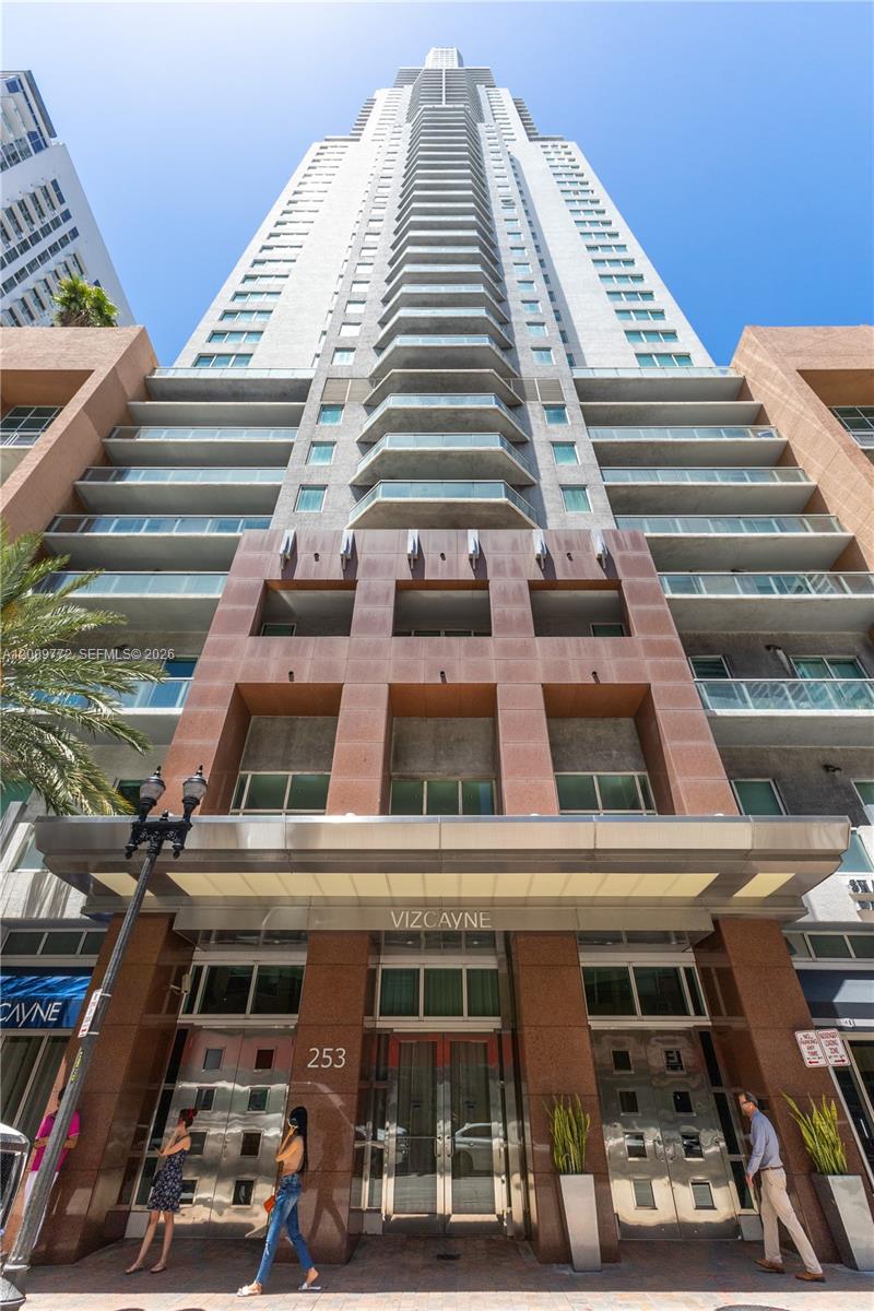 253 NE 2nd St #1606, Miami FL 33132