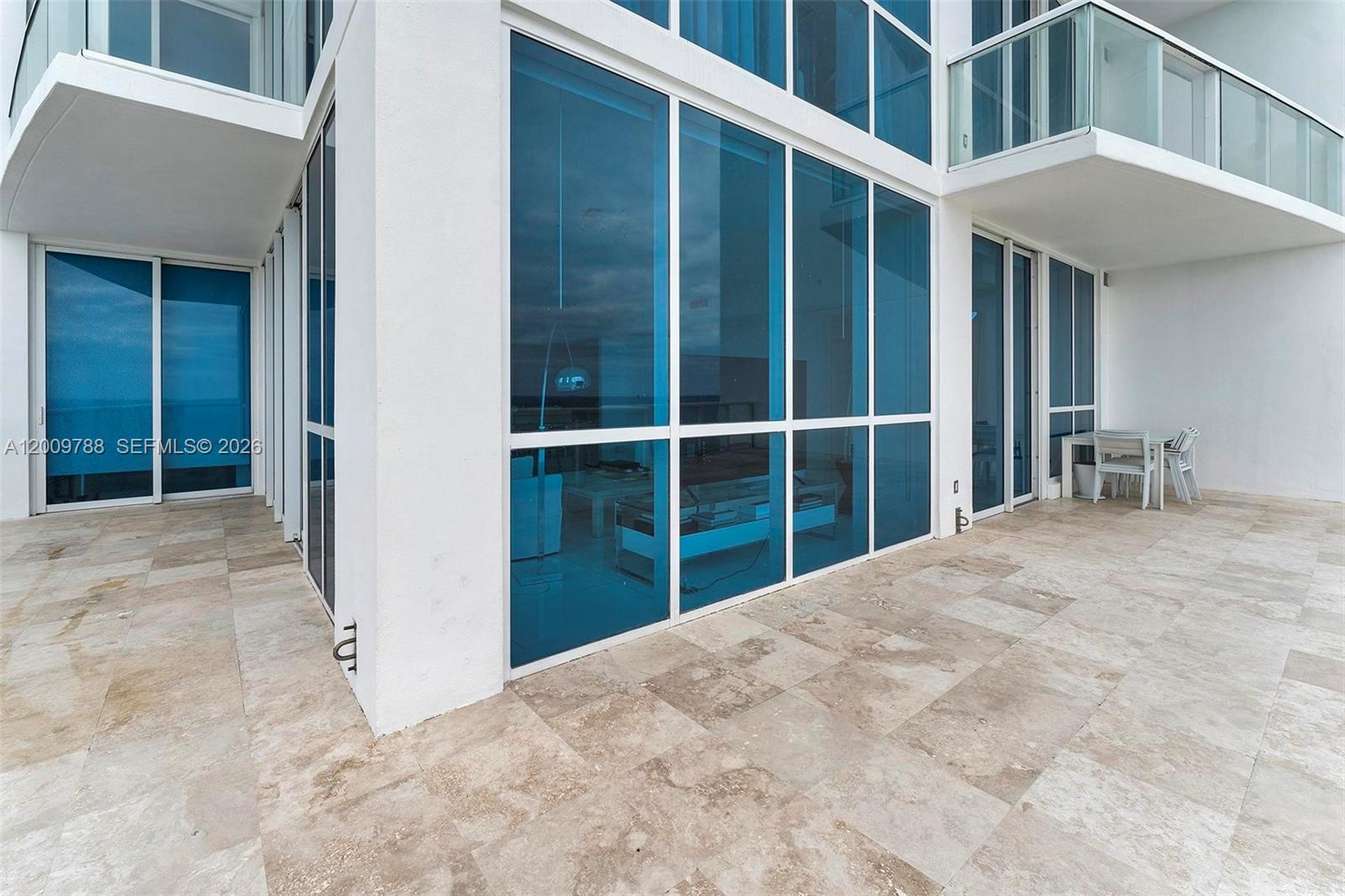 50 S Pointe Dr #2102, Miami Beach FL 33139