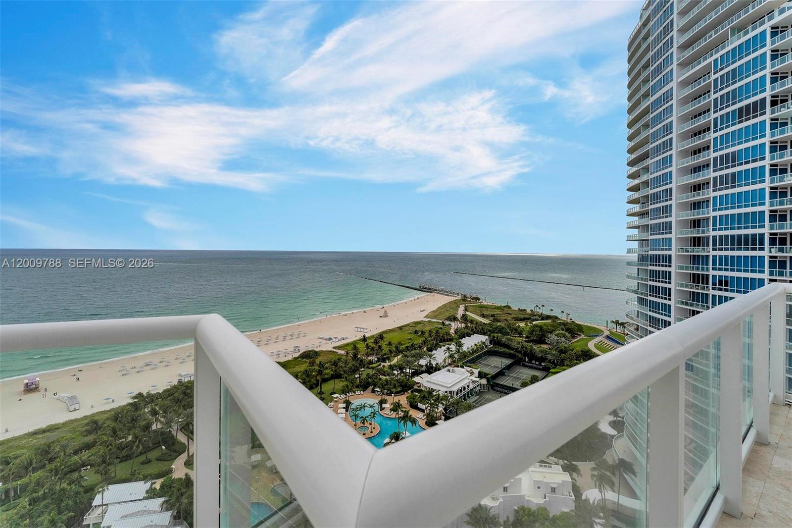50 S Pointe Dr #2102, Miami Beach FL 33139