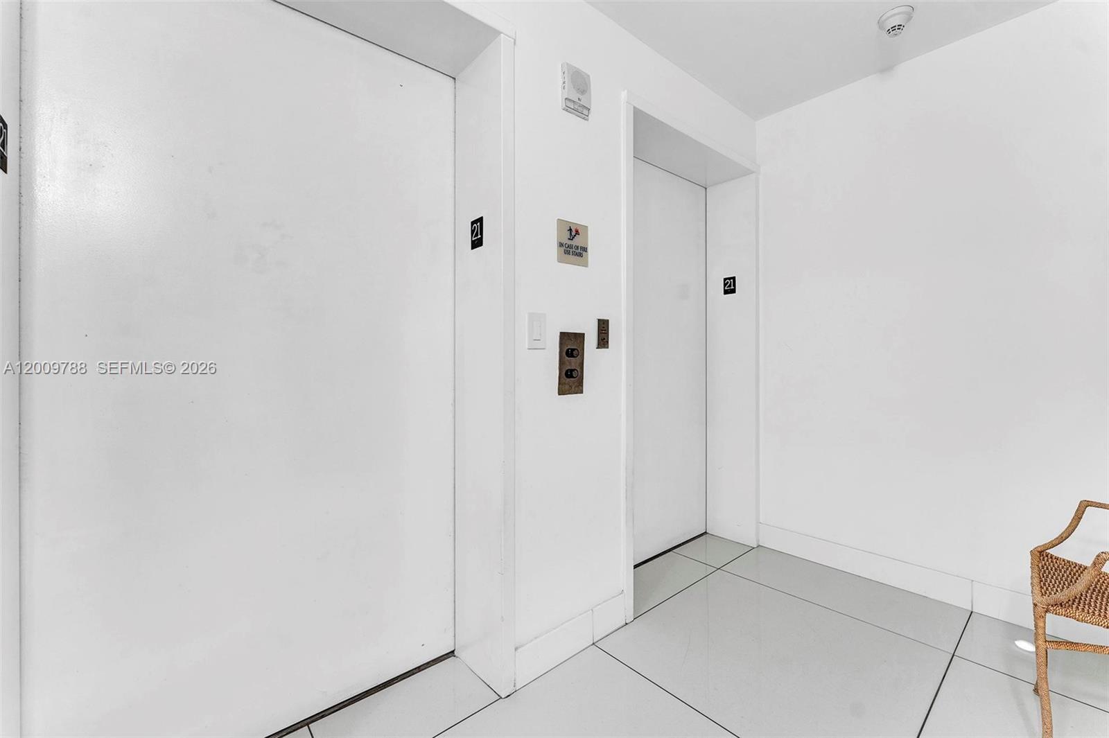 50 S Pointe Dr #2102, Miami Beach FL 33139