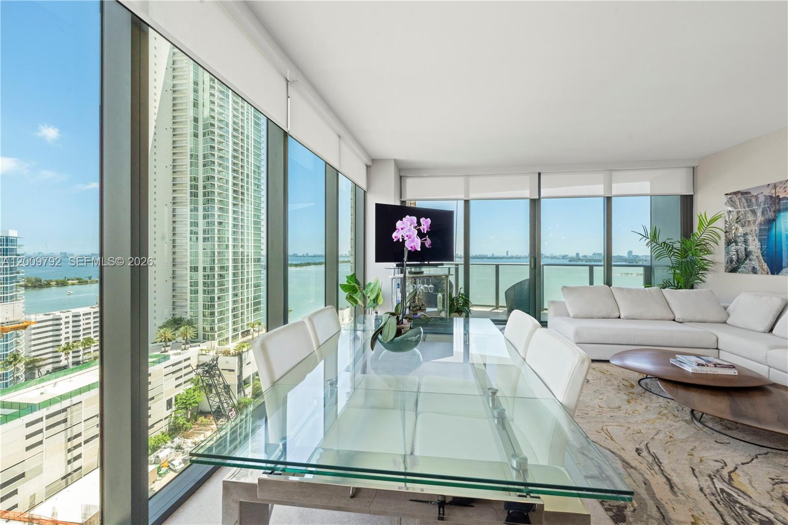 460 NE 28th St #2001, Miami FL 33137