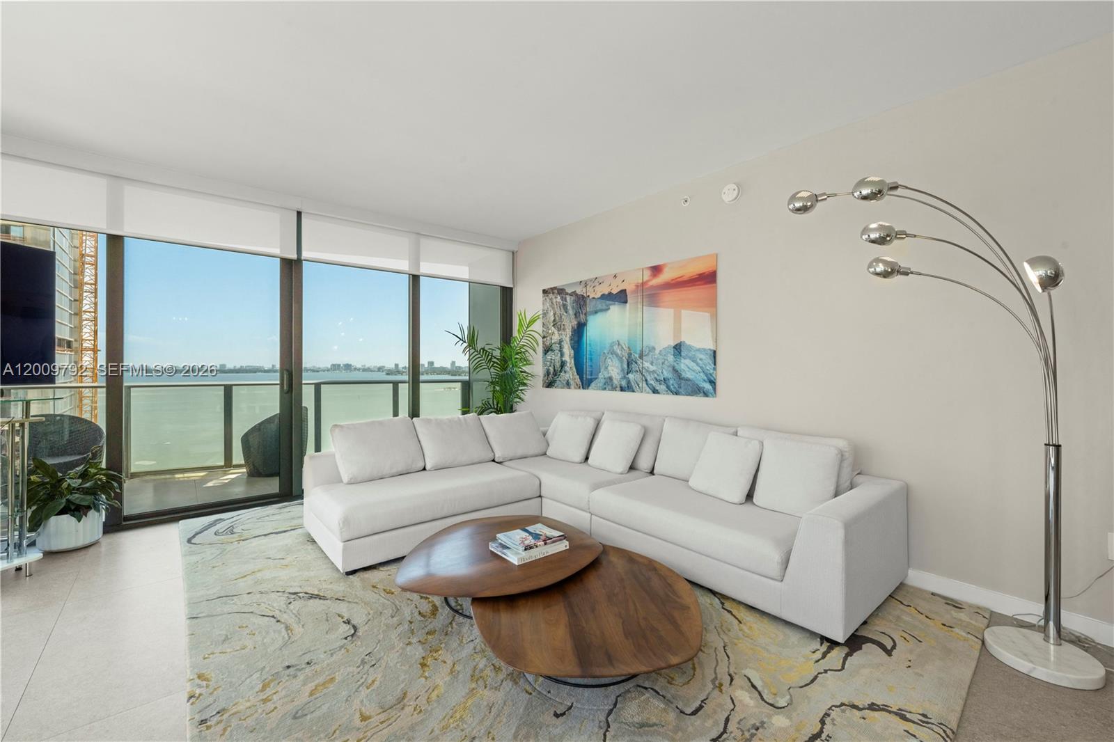 460 NE 28th St #2001, Miami FL 33137