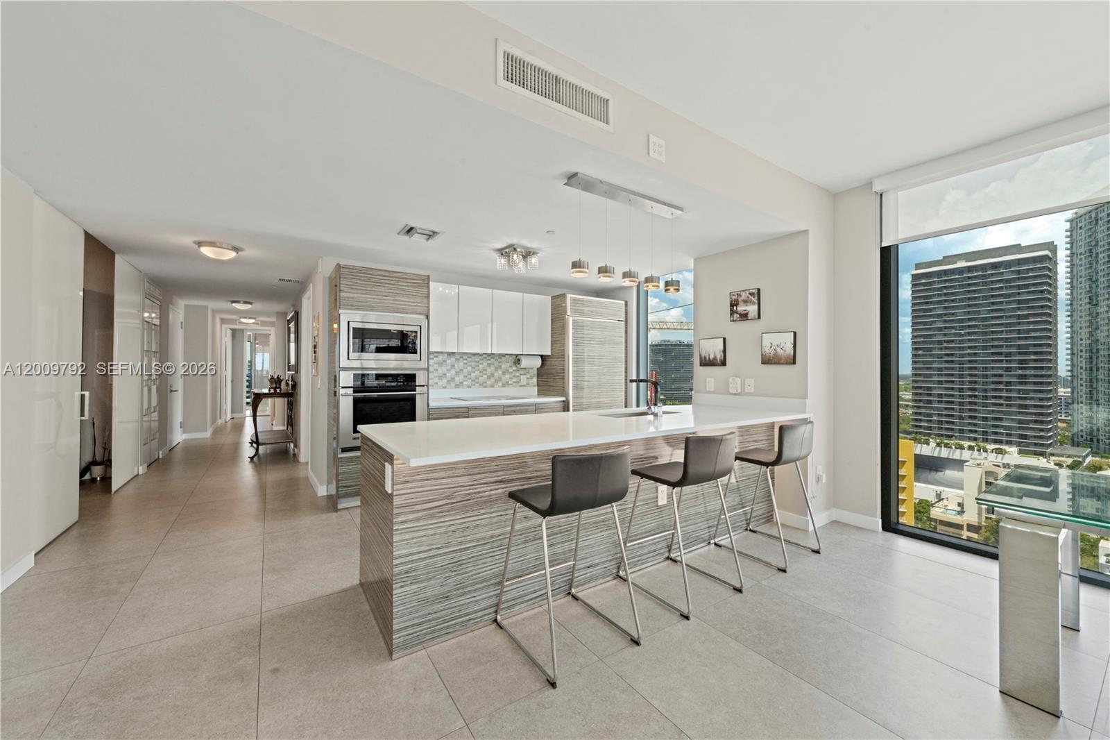 460 NE 28th St #2001, Miami FL 33137