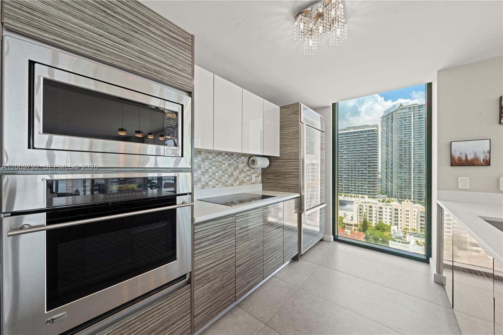460 NE 28th St #2001, Miami FL 33137