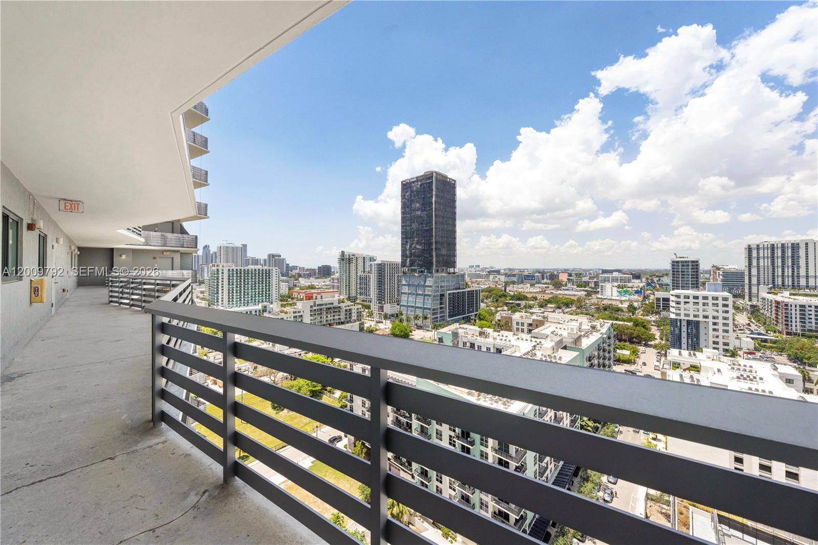 460 NE 28th St #2001, Miami FL 33137