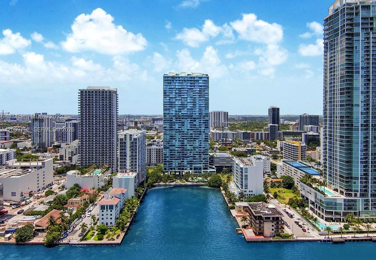 460 NE 28th St #2001, Miami FL 33137
