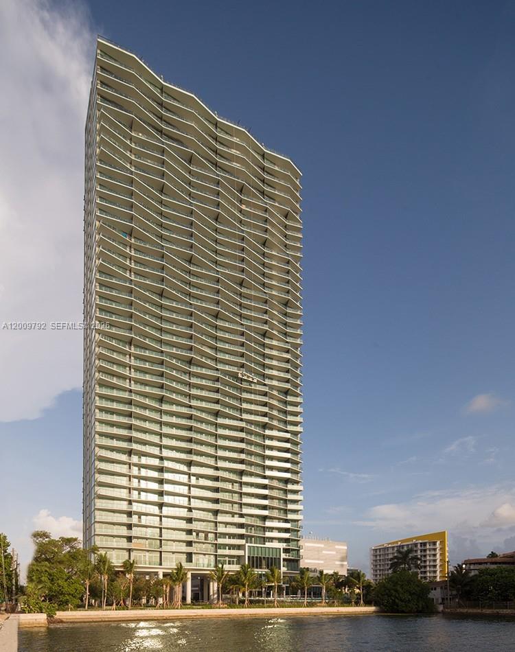 460 NE 28th St #2001, Miami FL 33137