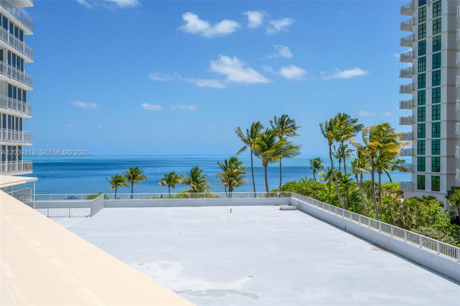 600 Grapetree Dr #4DS, Key Biscayne FL 33149
