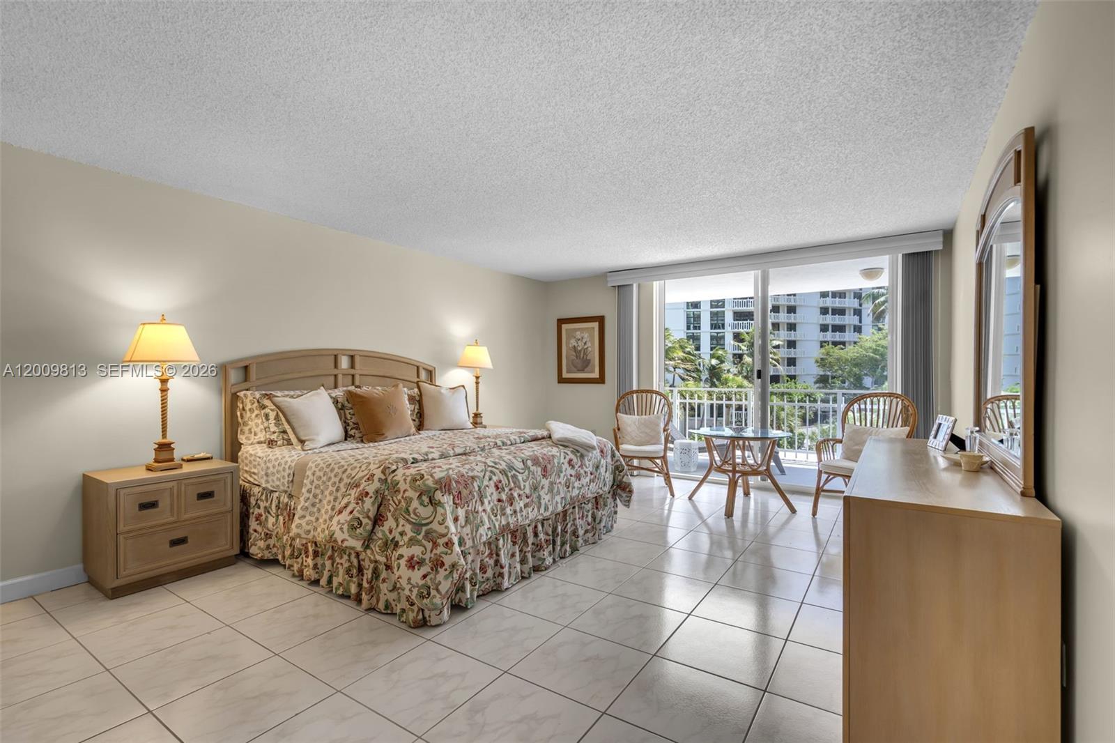 600 Grapetree Dr #4DS, Key Biscayne FL 33149