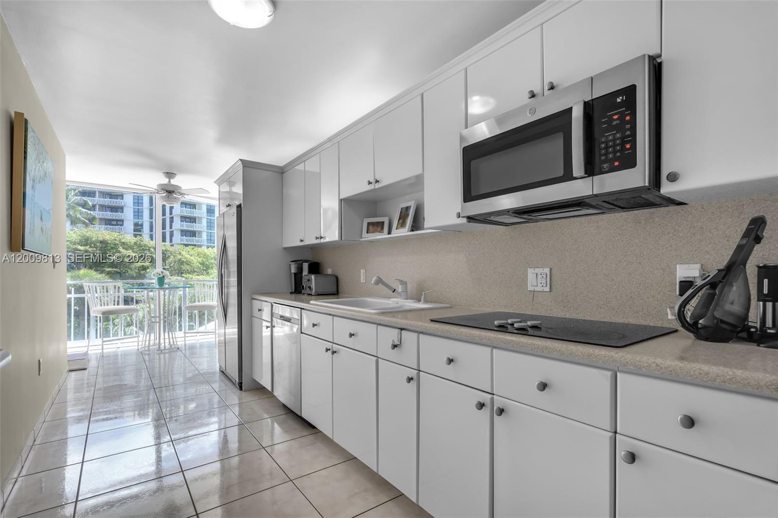 600 Grapetree Dr #4DS, Key Biscayne FL 33149
