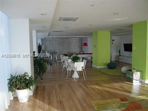 133 NE 2nd Ave #1709, Miami FL 33132