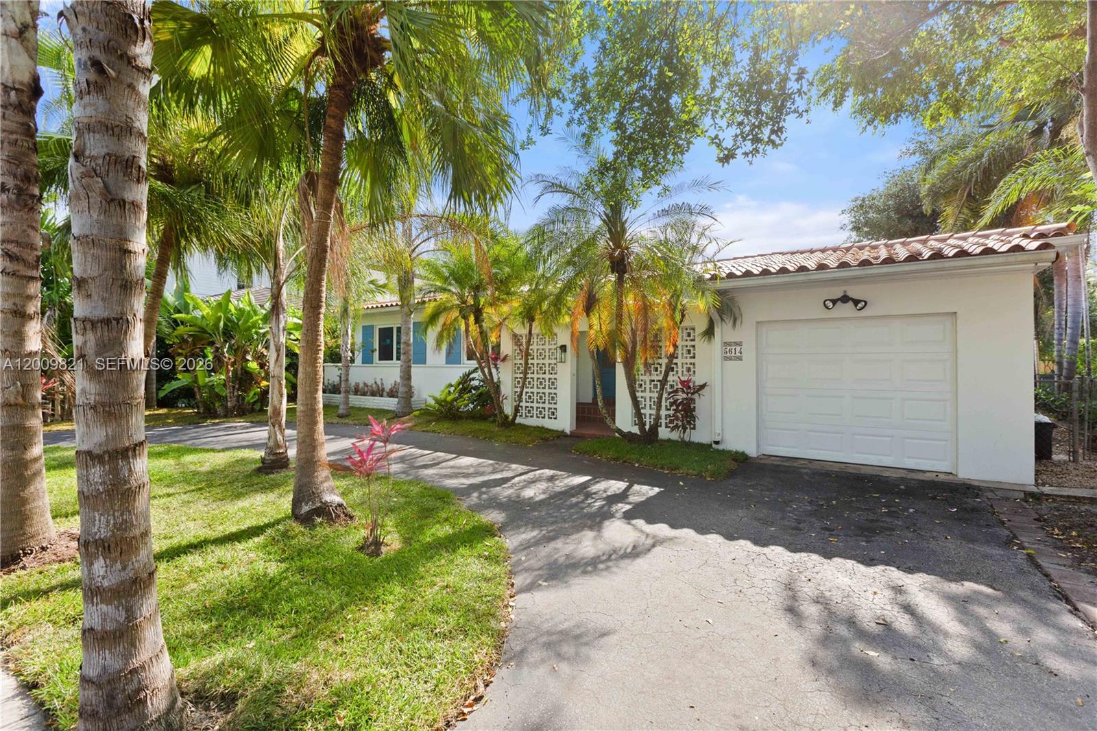 5614 San Vicente St, Coral Gables FL 33146