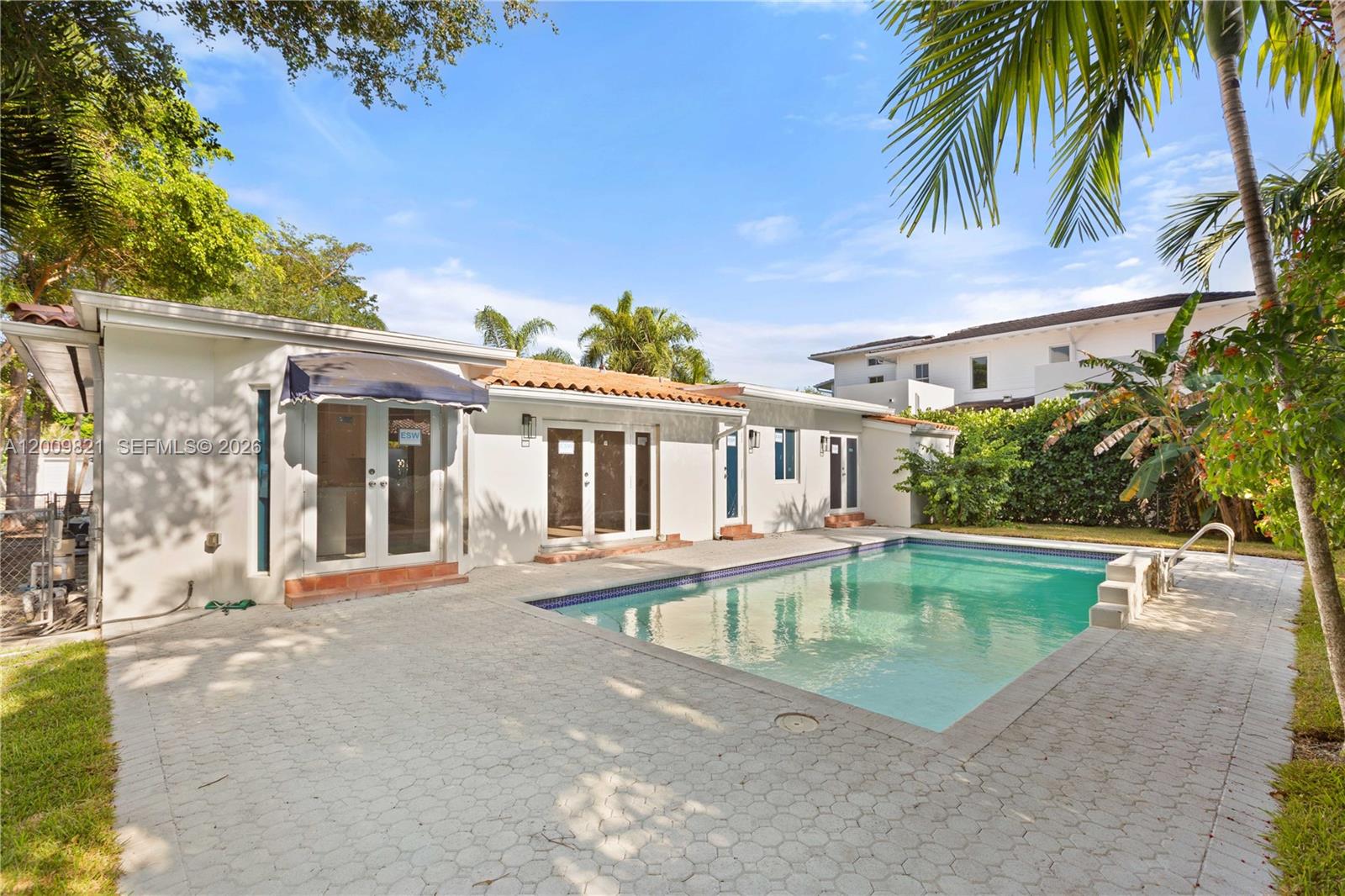 5614 San Vicente St, Coral Gables FL 33146