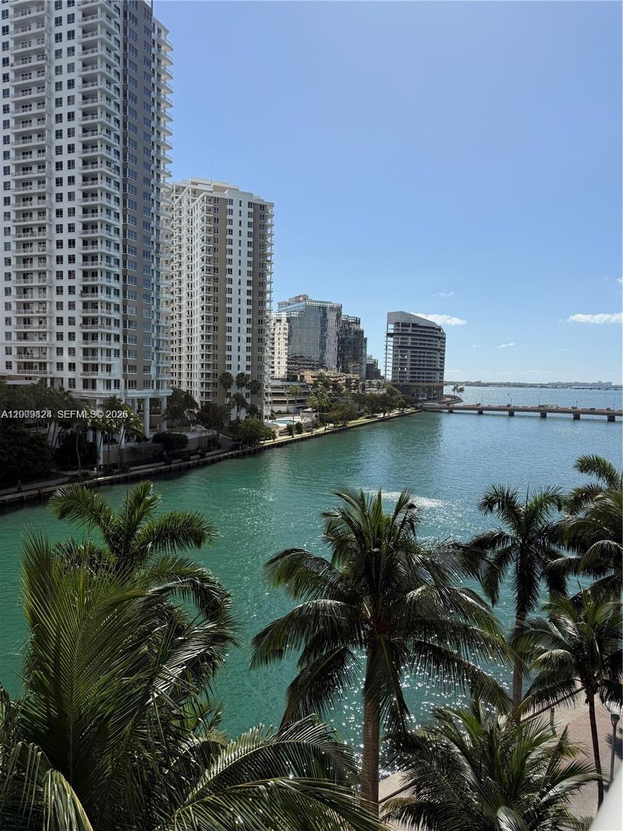 465 Brickell Ave #619, Miami FL 33131