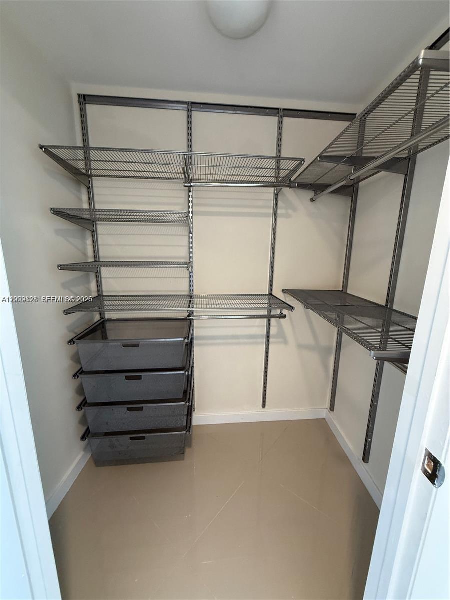 465 Brickell Ave #619, Miami FL 33131