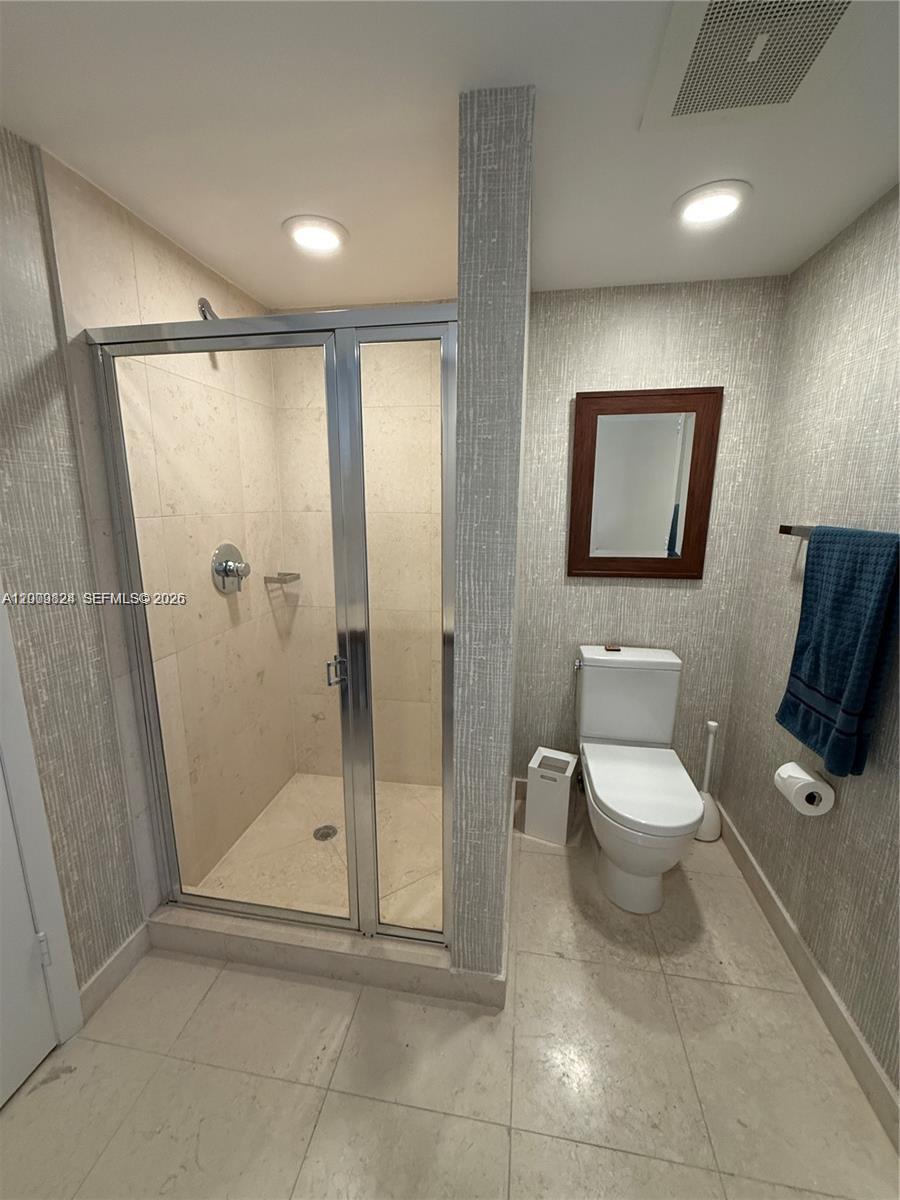 465 Brickell Ave #619, Miami FL 33131